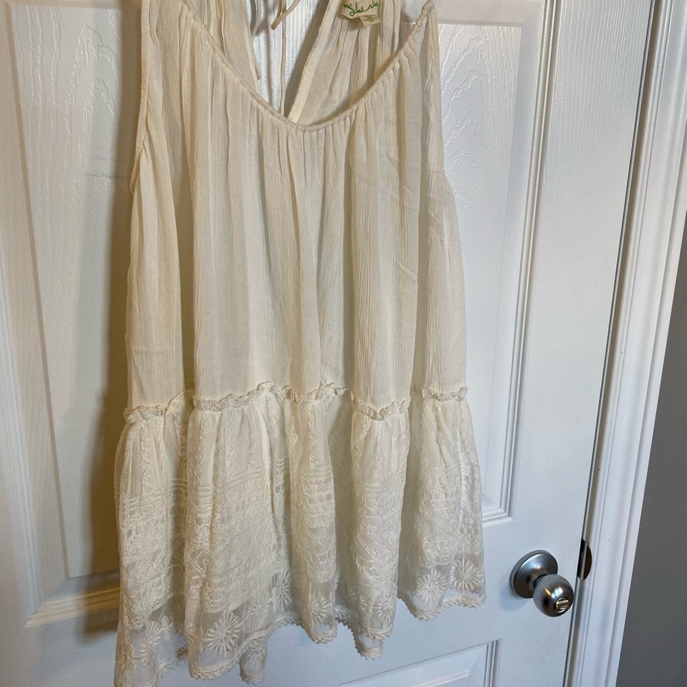 URBANOUTFITTERS Boho lace peplum tank